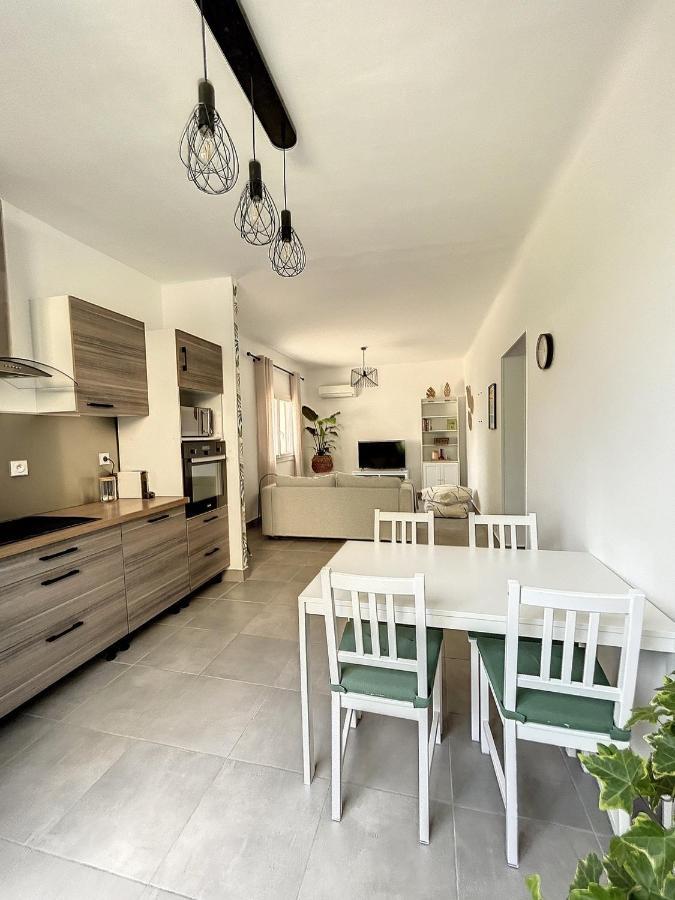 Charmante Maison De Ville Avec Jardin, Terrasse Et Terrain De Petanque Fos-sur-Mer Esterno foto