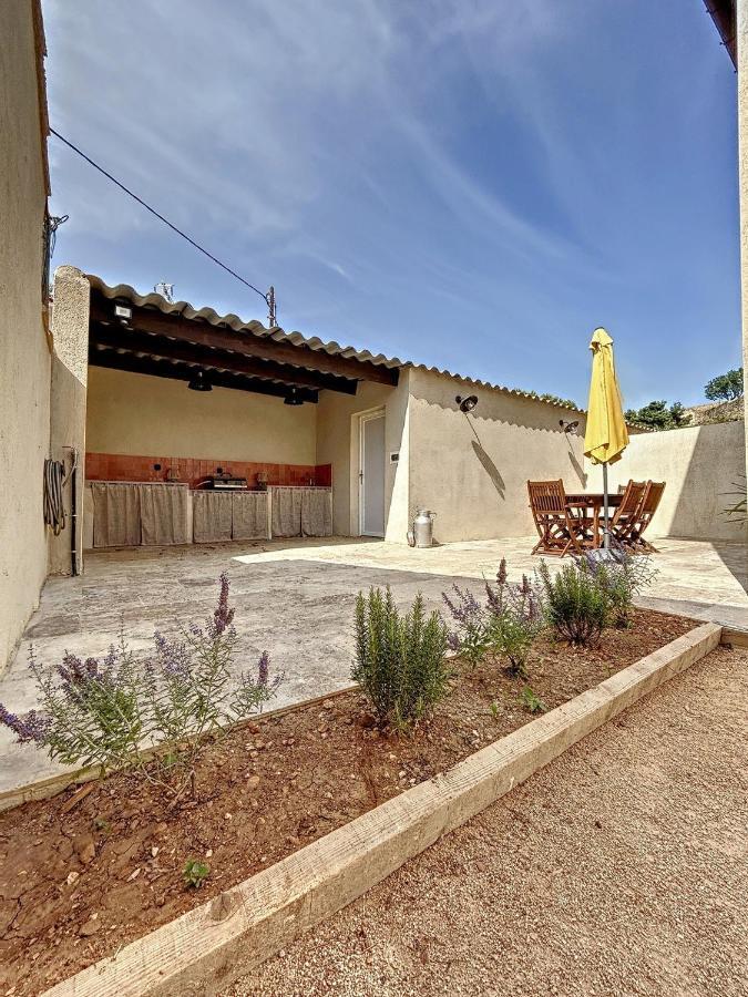 Charmante Maison De Ville Avec Jardin, Terrasse Et Terrain De Petanque Fos-sur-Mer Esterno foto
